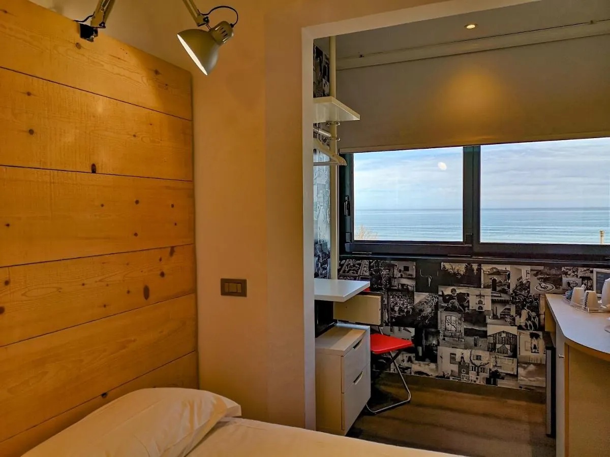 Hotel Perla - The Storyhoteller Riccione 3*,